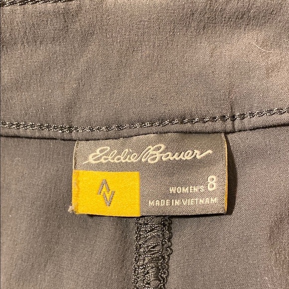 Eddie Bauer Women’s Cargo Shorts - Picture 3 of 11